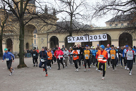 Start Neujahrslauf 2010 (Fioto: Martin Schmitz)